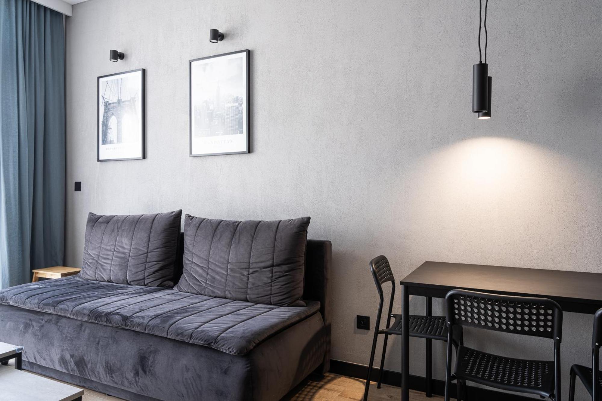 Rentplanet - Apartamenty Zarembowicza Wrocław Exterior foto